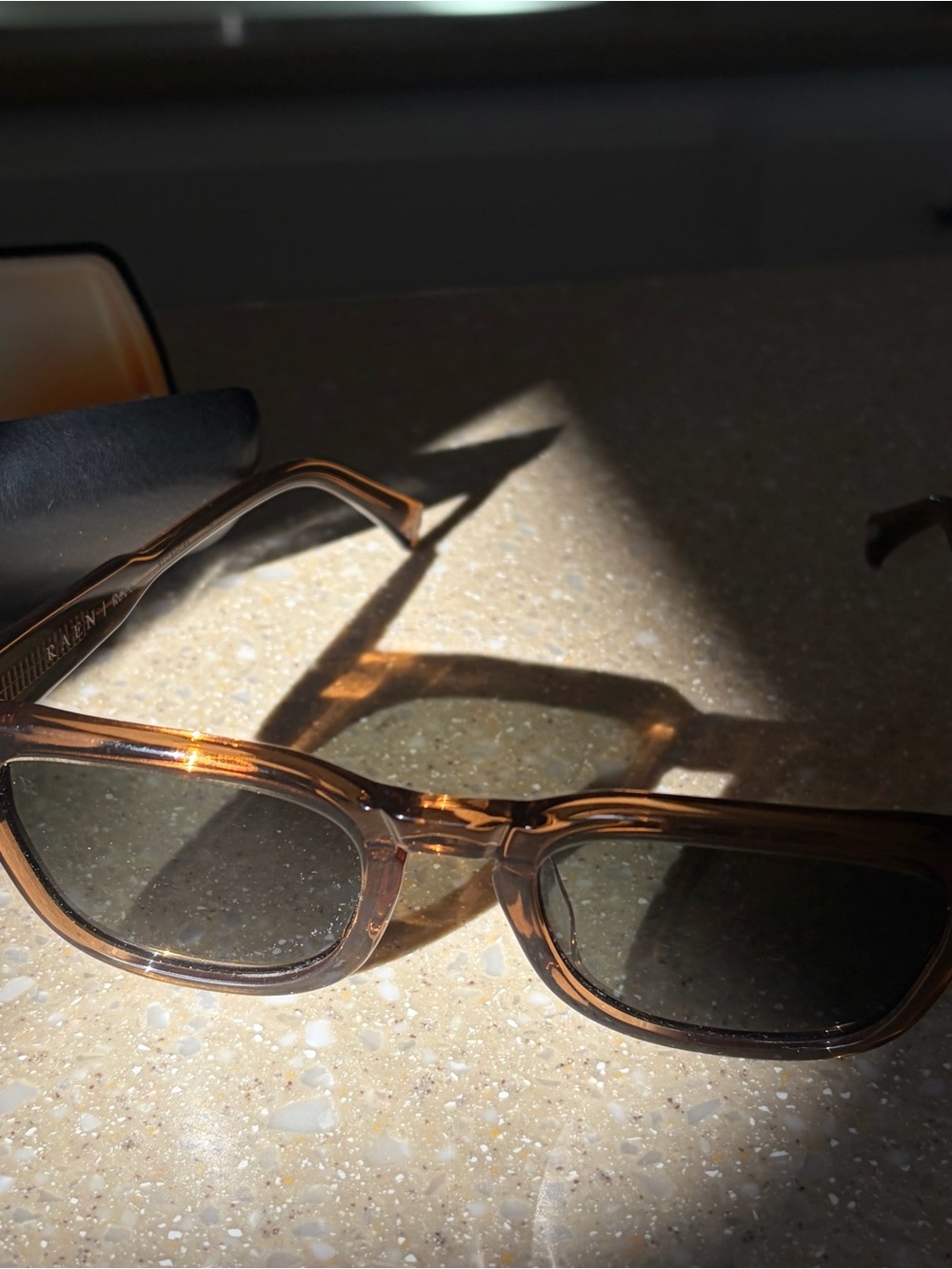 RAEN Rece Sunglasses - Clove/Shadow